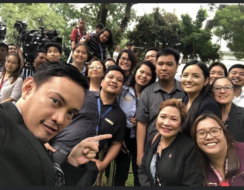 Hoy MPC nakaka-miss! 

<a href="/InaAndolong/">Ina Andolong</a> <a href="/Joseph_Morong/">Joseph Morong 🇵🇭</a> <a href="/joycebalancio/">Joyce Balancio</a> <a href="/batanes_boy/">jpt</a> <a href="/alexisbromero/">Alexis B. Romero</a> <a href="/chonayu1/">chonawarfreak</a> <a href="/tmtcathyvalente/">Catherine Valente</a> <a href="/halili_maricel/">Maricel Halili</a> <a href="/mamutuesday/">Tuesday Niu</a> @DJEsguerraINQ