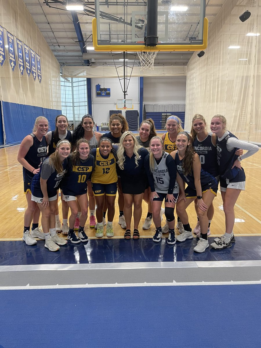 Lady Bears getting after it + Coach McKeever’s Birthday = A great way to start the year 🥳🏀💪🏼