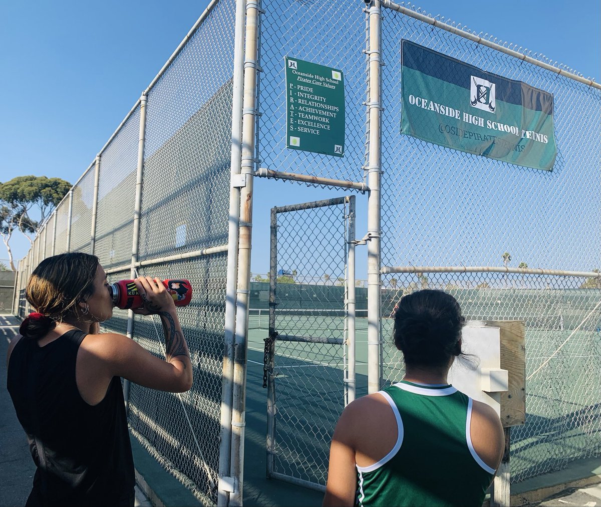 OHS Girls tennis match! 🎾 <a href="/OsidePirates/">Oceanside Pirates</a> #oside #Tennis