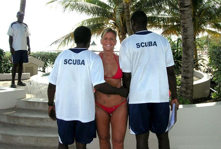 Fun In Atlanta в Твиттере: "Scuba lessons today honey - be b