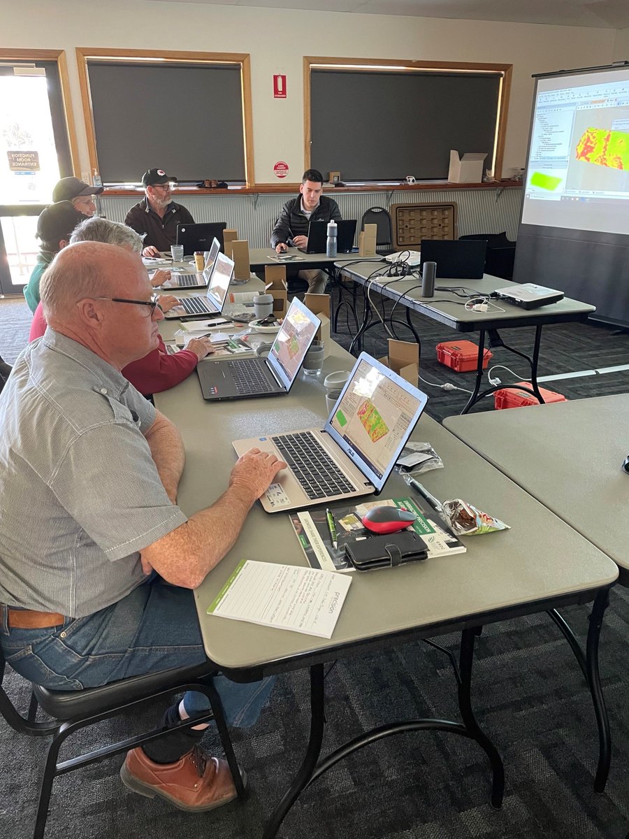 AgPrecision's tweet photo. SA HOPAT: GLADSTONE
A great morning at Gladstone yesterday spent with growers who enjoyed some very beneficial hands-on training with Precision Agriculture.
#precisionagriculture #topsoiltesting #subsoiltesting #HOPAC #pasture #horticulture #viticulture #carbonbaselining https://t.co/MTtIcLHMT4