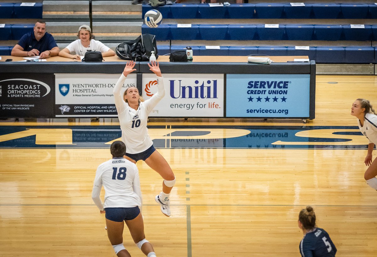UNHVOLLEYBALL's tweet image. #UNHVB gets win No. 4 on the season at Holy Cross Wednesday! #AEVB

Full Story ➡ bit.ly/3l9xKKS