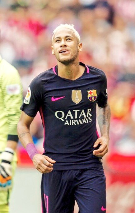 Neymar bulge.