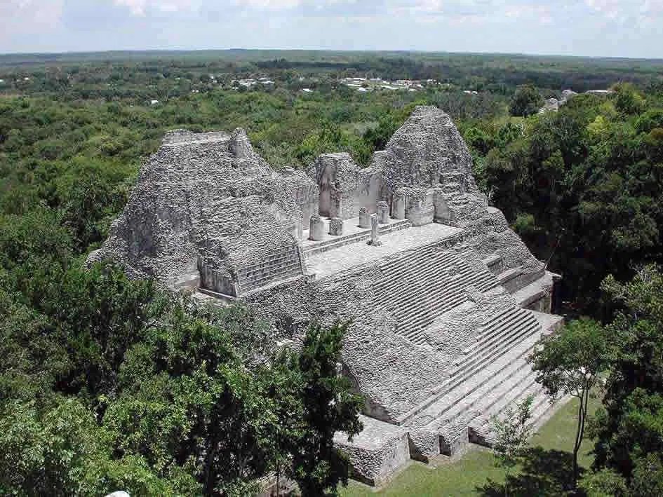 #TurismoSostenible Becán es una zona arqueologica de campeche y esta en el kilometro 145 carretera Escárcega-Chetumal. <a href="/omaralpuche/">omar alpuche leal</a> <a href="/VictorAlonsoC15/">Victor Alonso</a> @torreschucing <a href="/ZapataNoveloAn1/">Zapata Novelo Ana Laura</a> <a href="/pat_arsenio/">Arsenio Pat</a>