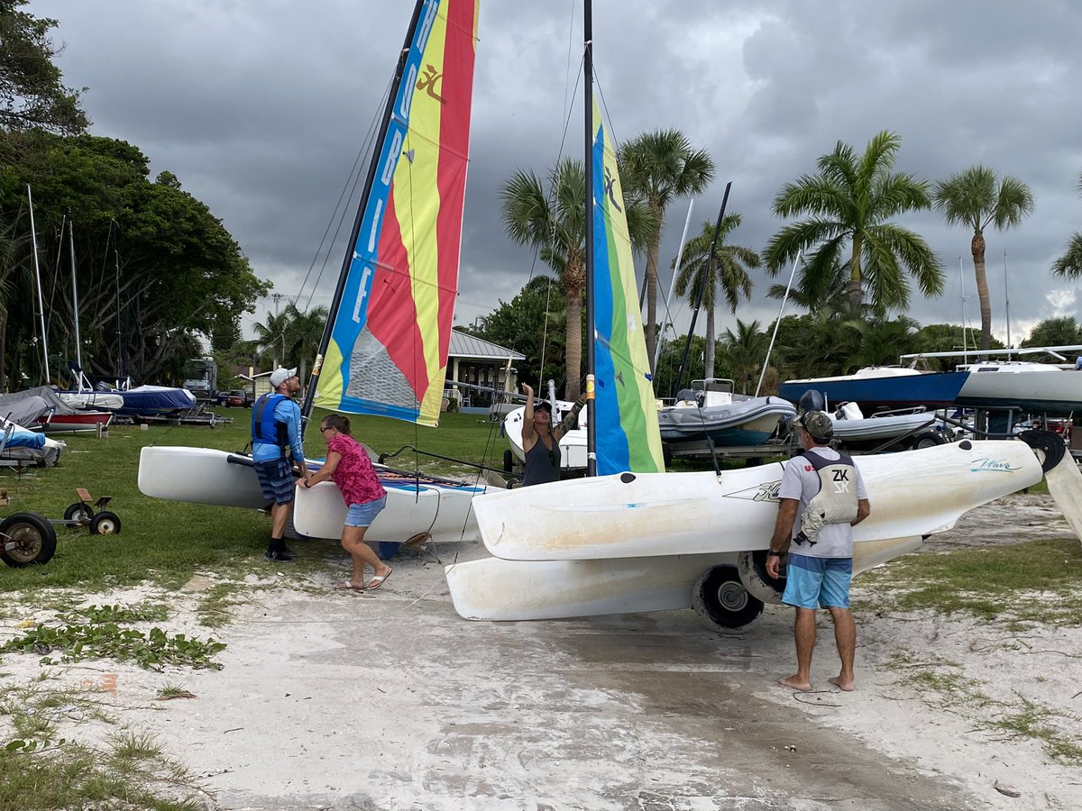 This evening, the #PalmBeachSailingClub invited the West Palm Beach Association of Women Police to sail. We had a great night! #networking #femaleofficers #partnerships #community