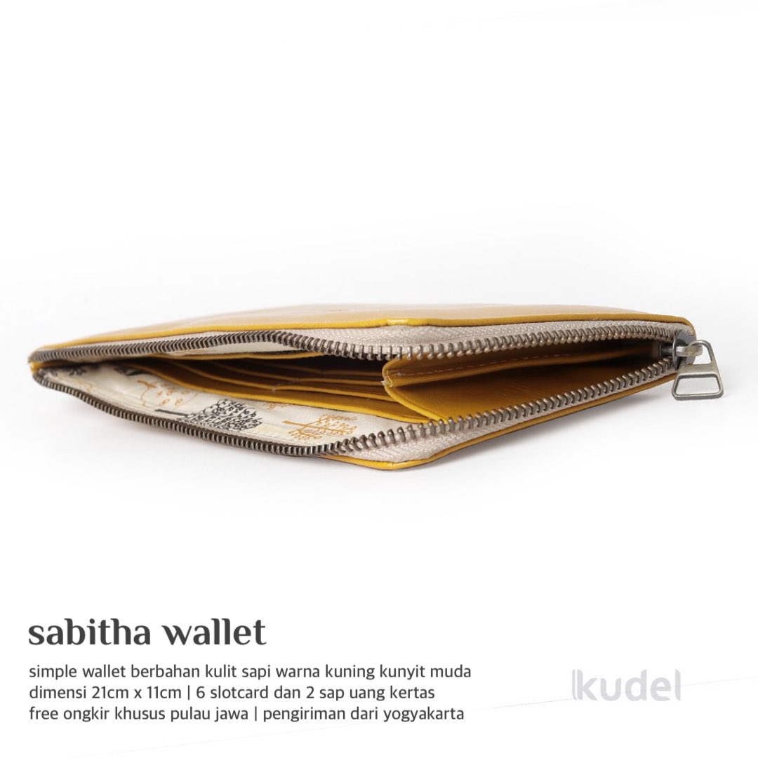 rndhtshnt's tweet photo. Sabitha Wallet warna kuning gonjreng,💛
Cocok buat kamu yang nggak demen bawa kartu banyak, 
ready stock tinggal 1pcs 😍
Keterangan produk ada digambar ya kudellovers, 

#99Super #dukungumkmdimasappkm #localproduct #localpride #localbrand #madeinyogyakarta https://t.co/SO7yMPTp3b