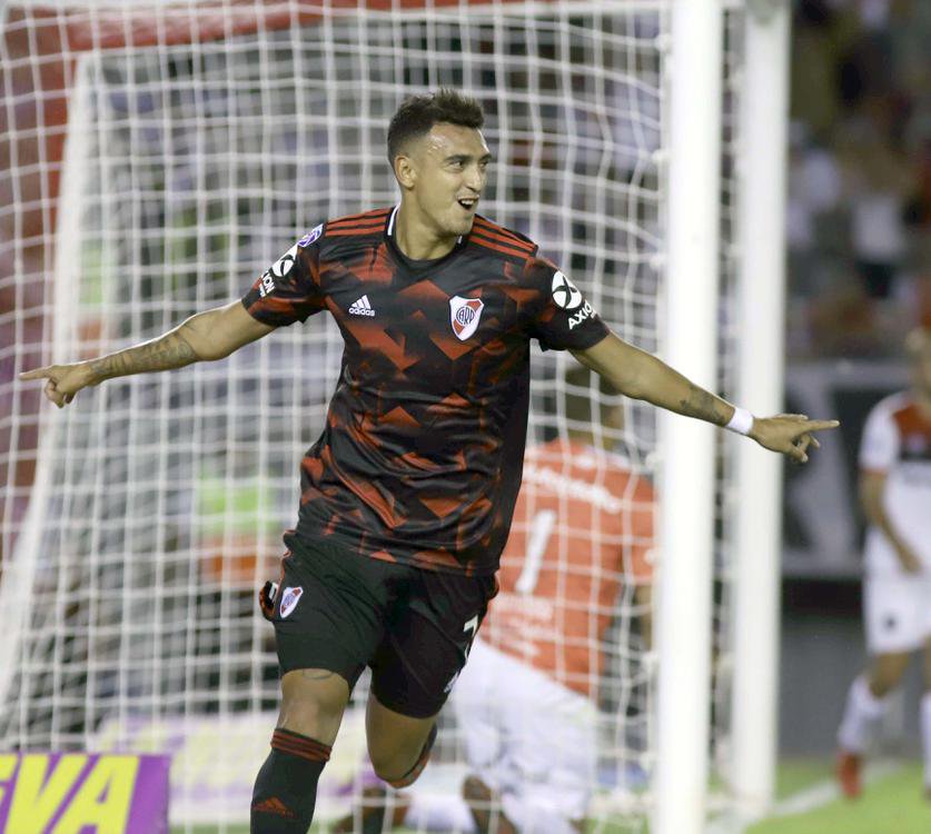 TodoRiver28's tweet photo. GOOOOOOOOOOOLLLLLLL!!!!
VAMOS #RIVER ⚪🔴⚪
MATÍAS SUÁREZ!!!
Que los cumplas feliz 🎵🎶
#4A1 https://t.co/QDQEc71dCe