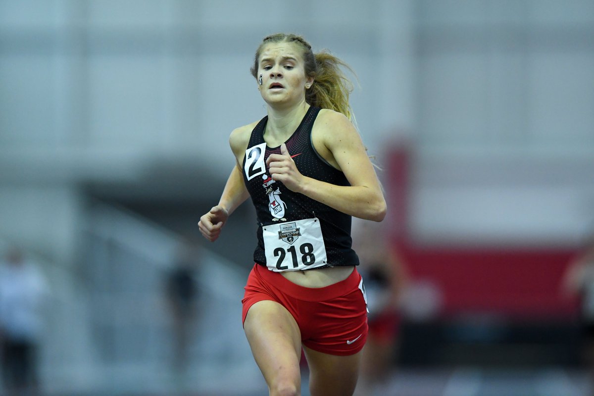YSUTrackFieldXC's tweet photo. Morgan Cole captures the conference title in the women's 5000m, posting a 17:08.74! 🥇🔥💨

Close behind, Ashleigh Rowley earned the bronze in event with a 17:13.50! 

#GoGuins🐧 // #FlyWithTheY🤘 https://t.co/irHKTXmfCd