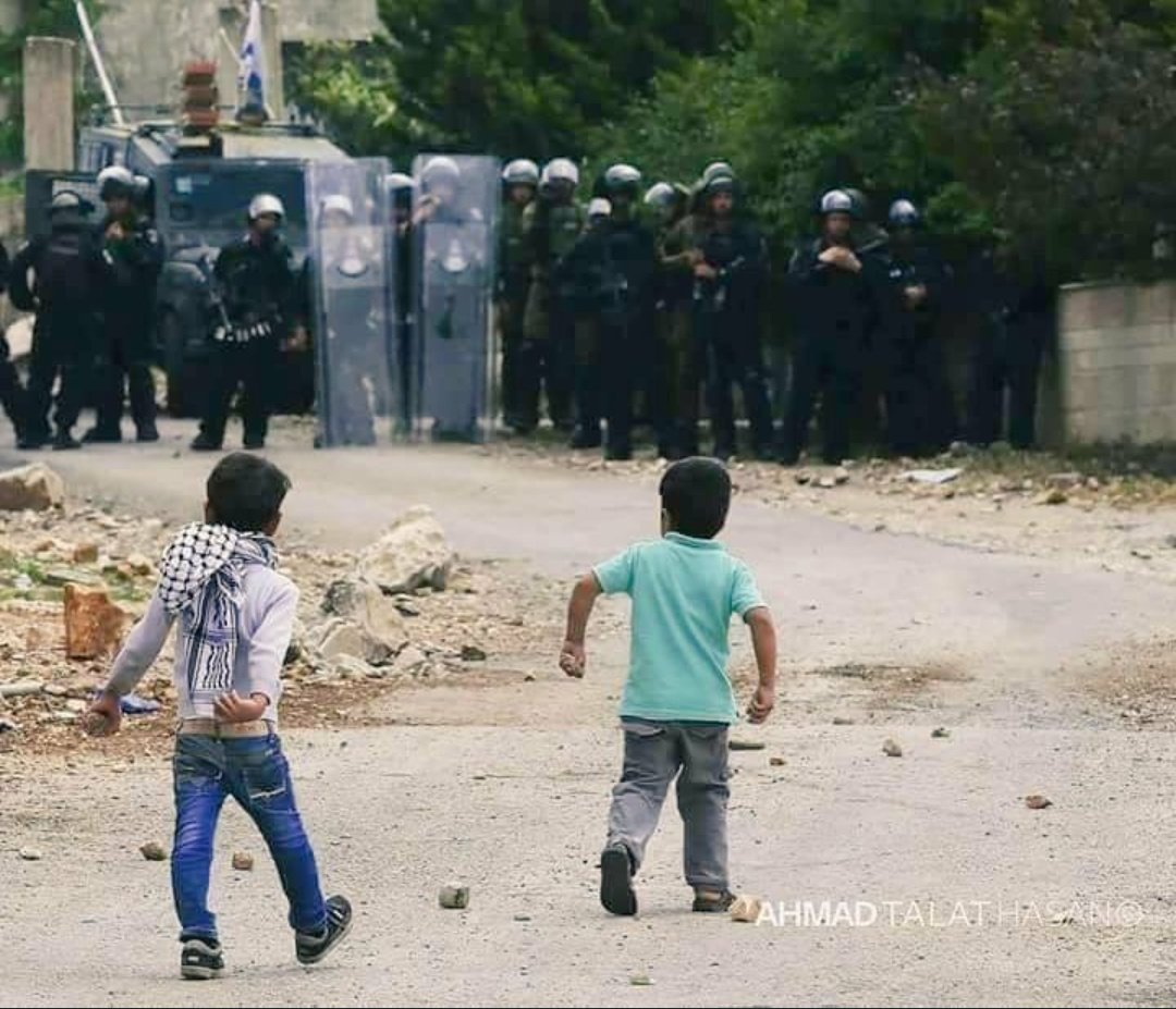MonisFarhat's tweet photo. Everything is Made in China, except for Courage - That's made in Palestine...!

#IndiaStandsWithPalestine 
#BoycottIsrael 
#FreePalestine https://t.co/O0EwictDyZ