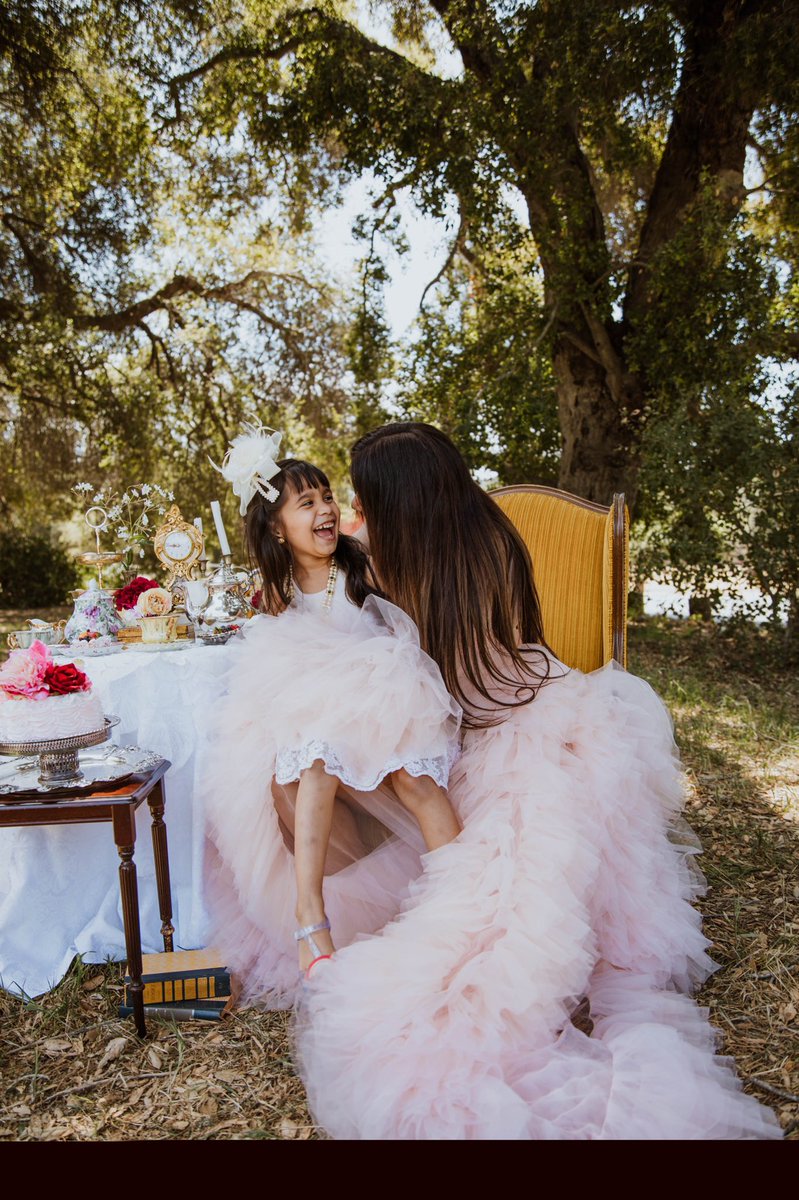 MamaKuhpcake's tweet photo. A little tea party for 2 . 🫖 https://t.co/NyanNtnBxu