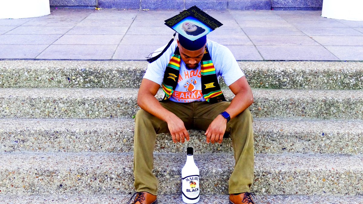 Trukidd14's tweet photo. “if I compete with me there’s no second place, if I complete with me there’s no loss to take.”

Saturday @ 5 I get to fulfill a promise. I am proud to say I am officially an alum🎓🎊 and I am #finiSHed !!!!

⚡️First Gen Student 
⚡️GPA?: don’t matter😂 
⚡️Kinesiology Major https://t.co/tLQwZHSGjh