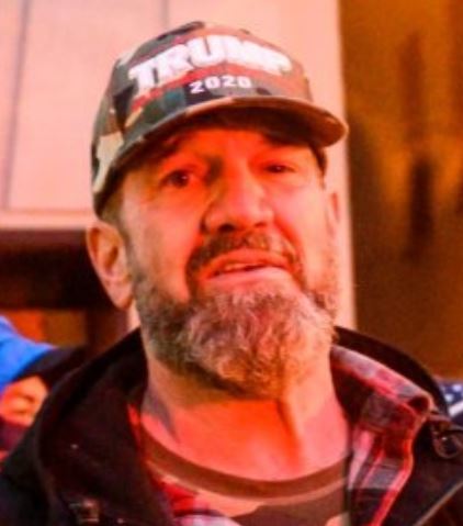FBI's tweet photo. The #FBI needs your help: Do you recognize the person in these photos? He is one of the individuals who took part in the January 6 violence at the U.S. Capitol. Submit a tip at https://t.co/iL7sD5efWD—and remember to reference photo 338—to help us bring him to justice. https://t.co/uZDGyXs0dB