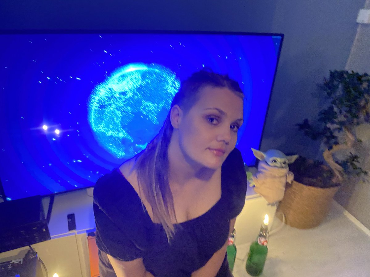 Temperaturefall's tweet photo. Big thankyou for everyone who joined us for the premier of the live show on netvio YouTube channel!! So so so much appreciated you have no idea ππ»ππ»β€οΈβ€οΈβ€οΈβ€οΈ big shout out to the #netvio fam. The link is still in our website if you missed the premiere ππ»ππ»π― love you all https://t.co/QE4qxNOhQ4
