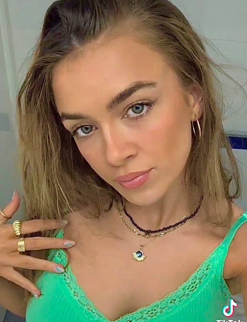 cerxss's tweet photo. #NewProfilePic 🥒🐸🥑🦖🍏 https://t.co/Uc5dABTdfT