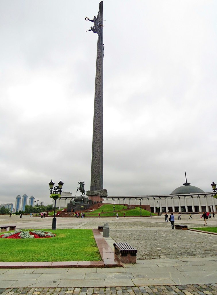 The first thing you’ll notice is a massive obelisk forged from Soviet steel, designed to resemble Russian bayonets. Atop the obelisk is a statue of Nike, the goddess of victory, and below is St. George, patron saint of soldiers. It is 465 feet tall, 10cm for each day of the war.