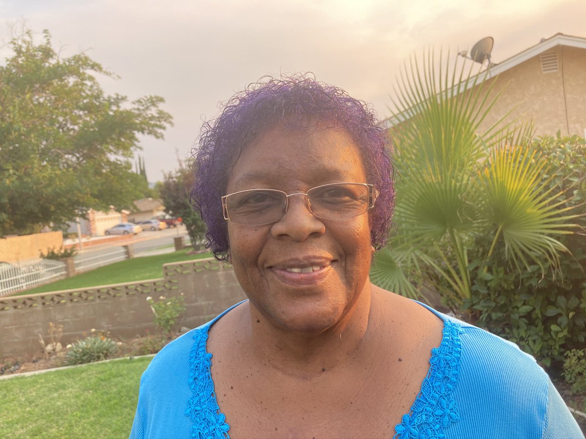 ClvssyHunni's tweet photo. My mommy and that beautiful smile 💜 https://t.co/NnJid6fBQ3