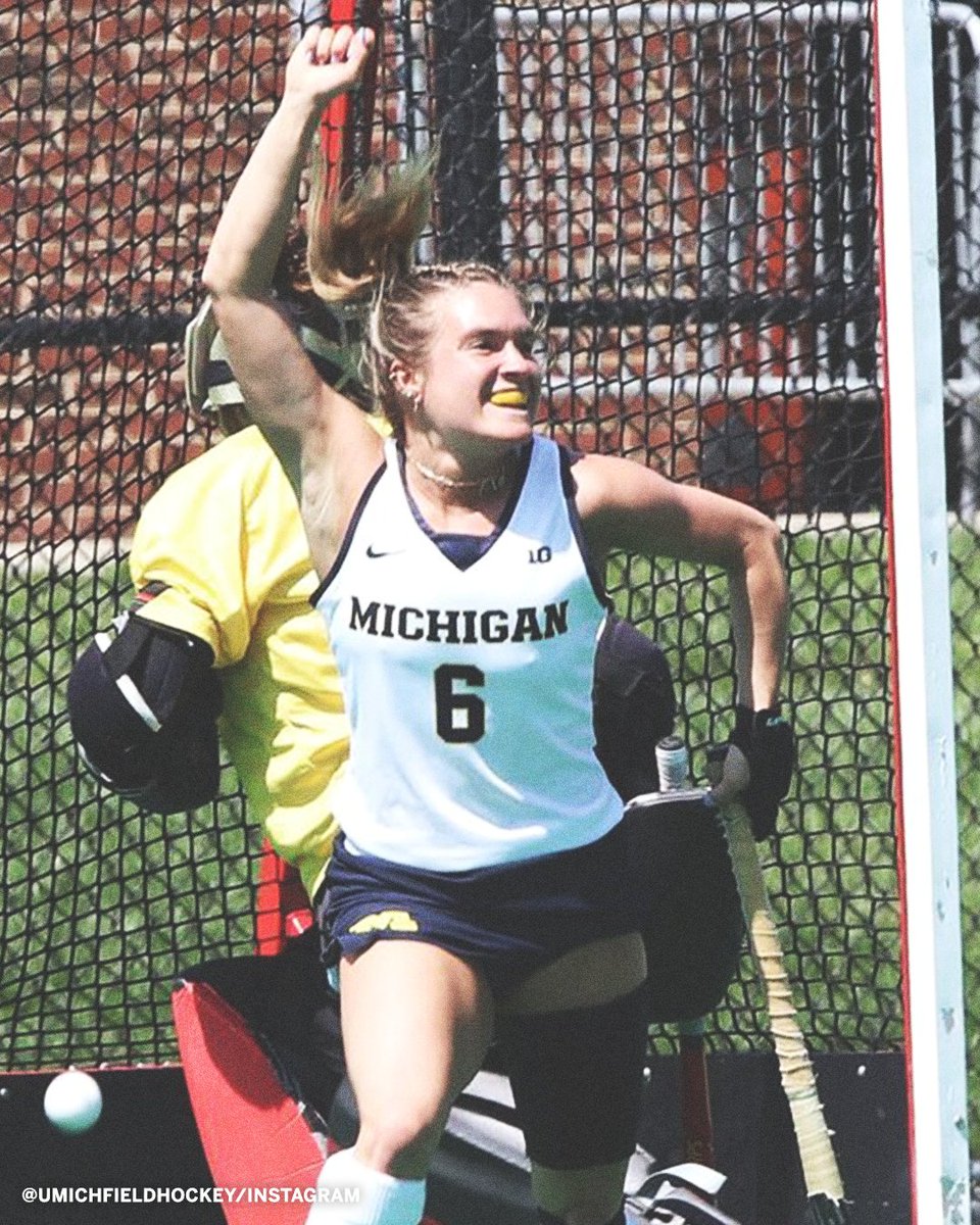 espnW's tweet image. THE NCAA FIELD HOCKEY CHAMPIONSHIP GAME IS BACK 🙌

No. 2 @umichfldhockey vs. No. 1 @UNCFieldHockey | 7 PM ET on ESPNU 🔜