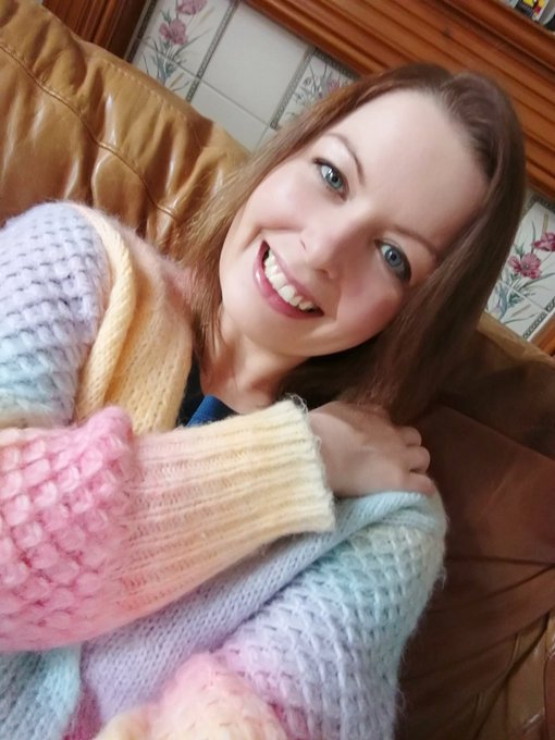 So in love with my snuggly rainbow cardigan 🌈 ❤️ https://t.co/n75xh1tRLW<a href="/tag/bondage"class="tags"><span>#bondage</span></a><a href="/tag/damsel"class="tags"><span>#damsel</span></a>