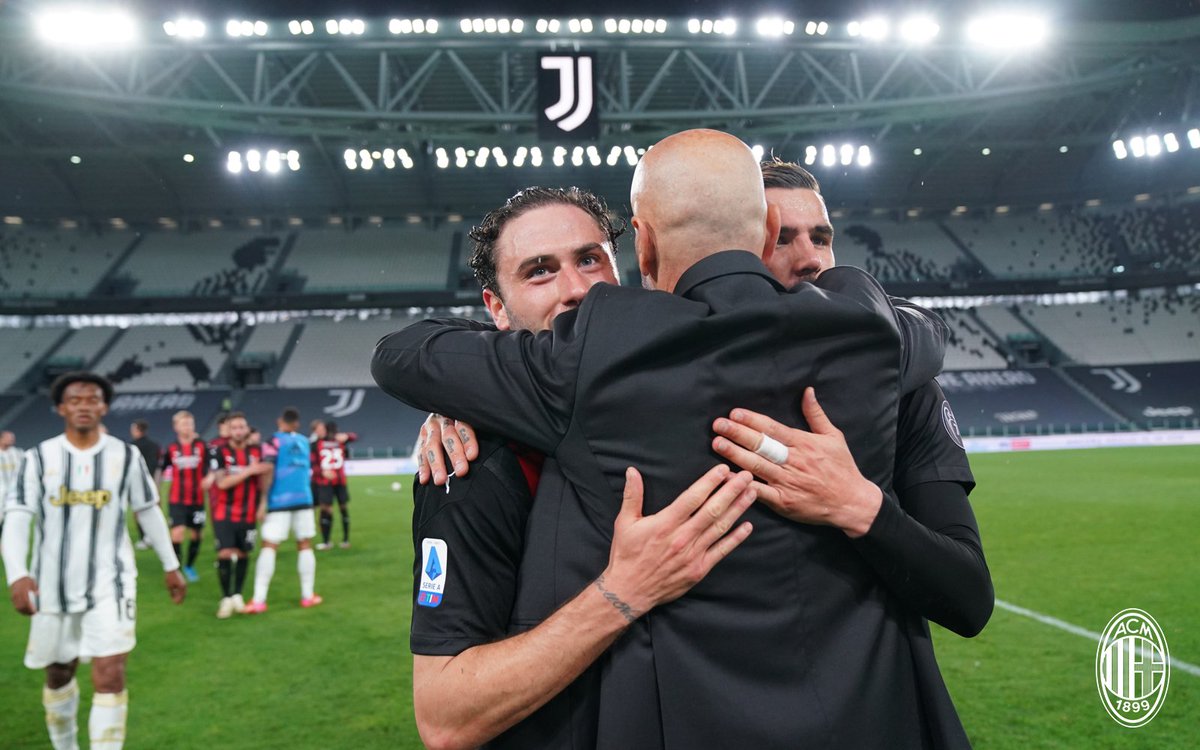 acmilan's tweet image. A perfect night! 🔝
Una serata perfetta! 🔝
#JuveMilan #SempreMilan