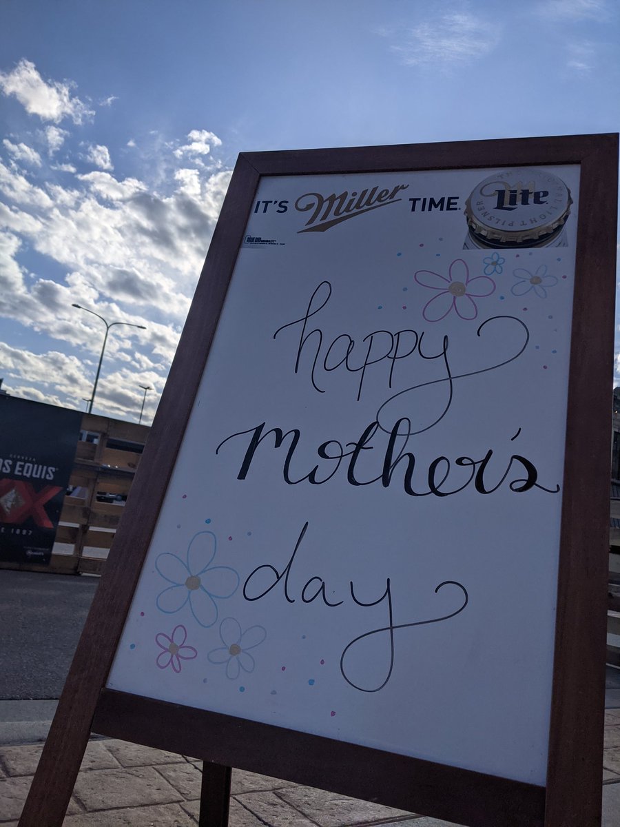 💐 Happy Mother's Day 💐
.
Treat your mother to one of our refreshing brews or delicious burgers! We'll be open until 10PM. 
.
#happymothersday #thankyoutoallthemoms #7westtaphousestcloud #7westtaphouse #greatermn #downtownstcloud