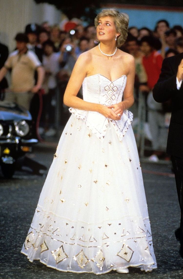 — thread of princess diana’s looks we don’t talk enough about