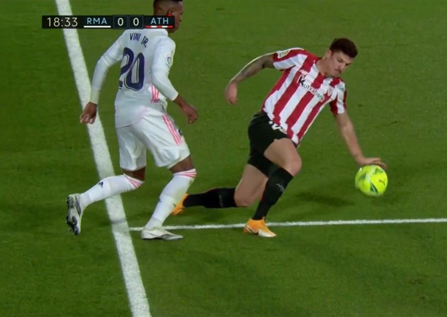 JLSanchez78's tweet image. ⛔ Todas estas manos 
NO FUERON PENALTI 

⛔ Estas manos deciden la Liga