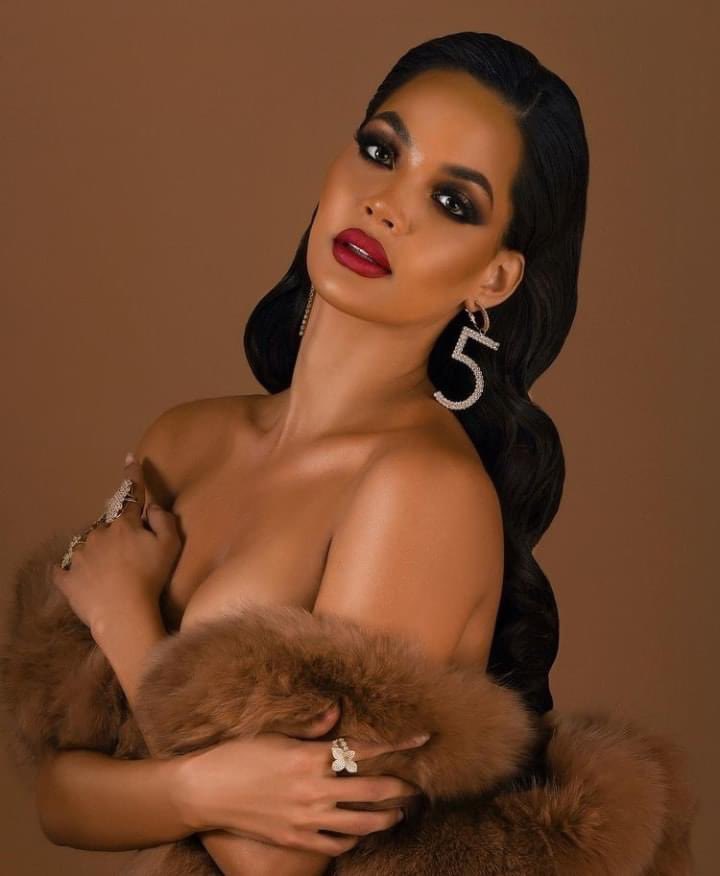 Road to the Miss Universe Crown ‼️

Kimberly Marie Jiménez de León, Miss Universe Dominican Republic 2020 🇩🇴

#MissUniverse
#MissUniverse2020
#69thMissUniverse