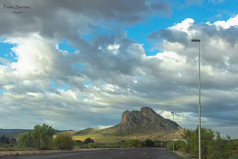 #Antequera #PeñaDeLosEnamorados
#naturelovers   #thecreative #livefolk #mountainlove  #instamountain #nature_perfection  #ourplanetdaily #unlimitedplanet #naturephoto #main_vision #landscape_captures #awesome_earthpix #natureaddict  #awesomeearth  #allnatureshots