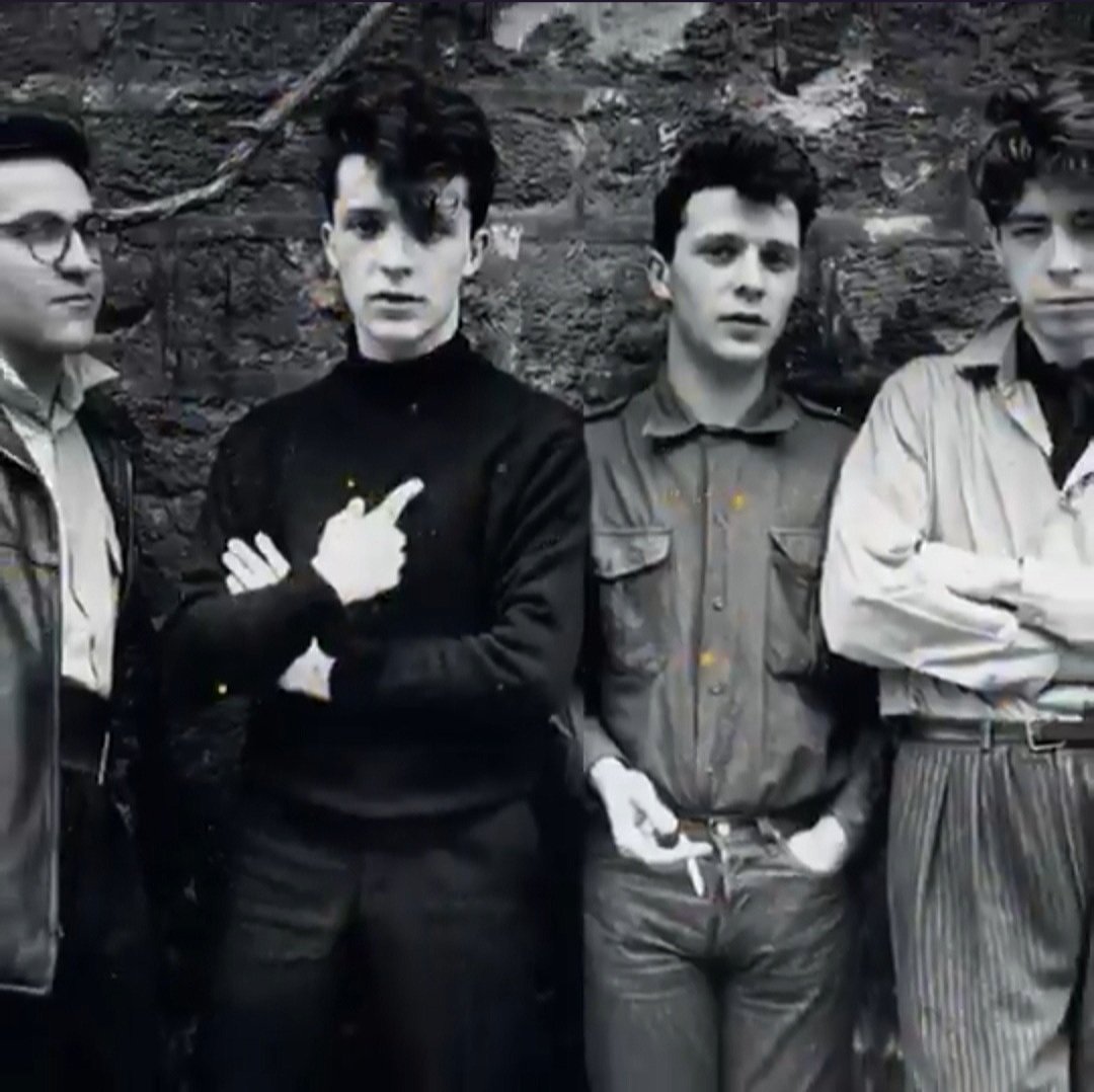 indoboy45's tweet photo. #IndoStory
@indochinetwitt
10 Mai 1981 - 10 Mai 2021
#Indochine #indochine #nicolasirkis #stephanesirkis #dominiknicolas #dimitribodianski #borisjardel #Anniversaire #Birthday #40ans https://t.co/DgI5IptJcj