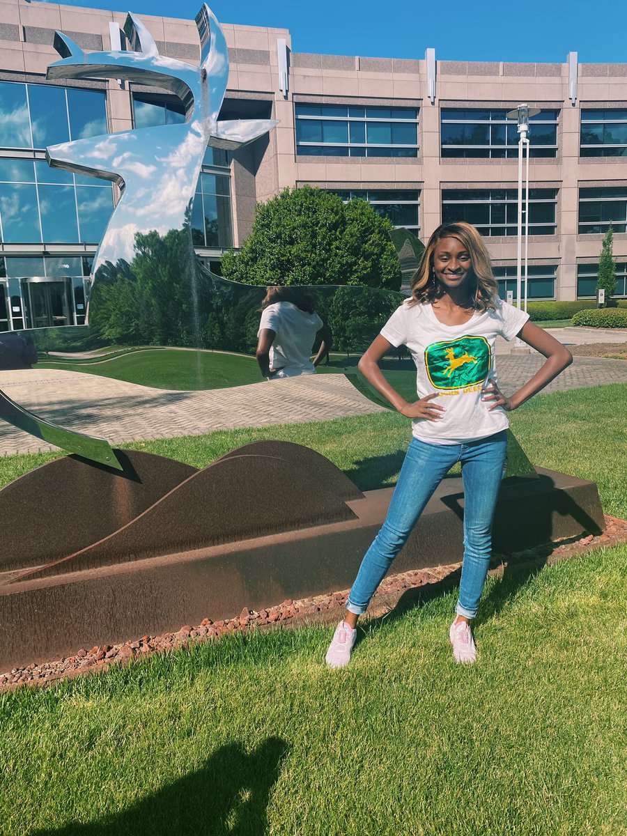I’m pleased to announce that this summer I will be moving to Raleigh, NC to start my career at @JohnDeere in Agricultural Turf & Marketing as a Marketing Representative—working in the Business 2 Customer Digital Customer Journey 💻🚜
First Stop: Raleigh, NC
#NothingRunsLikeADeere