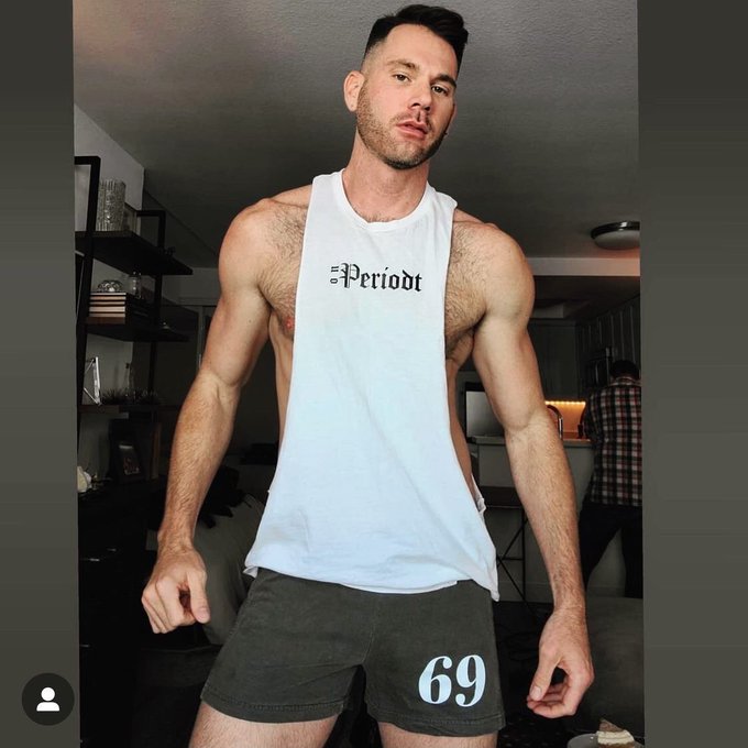 3 pic. This Mother’s Day don’t forget about DADDY ???? #gaydaddy #daddysboy #gayfurry #otter #chestday