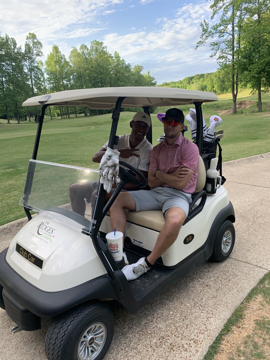Always good times on the golf course with these dudes ⁦<a href="/afelts10/">Avery Felts</a>⁩ and ⁦<a href="/CoachCabrera13/">Rick Cabrera</a>⁩