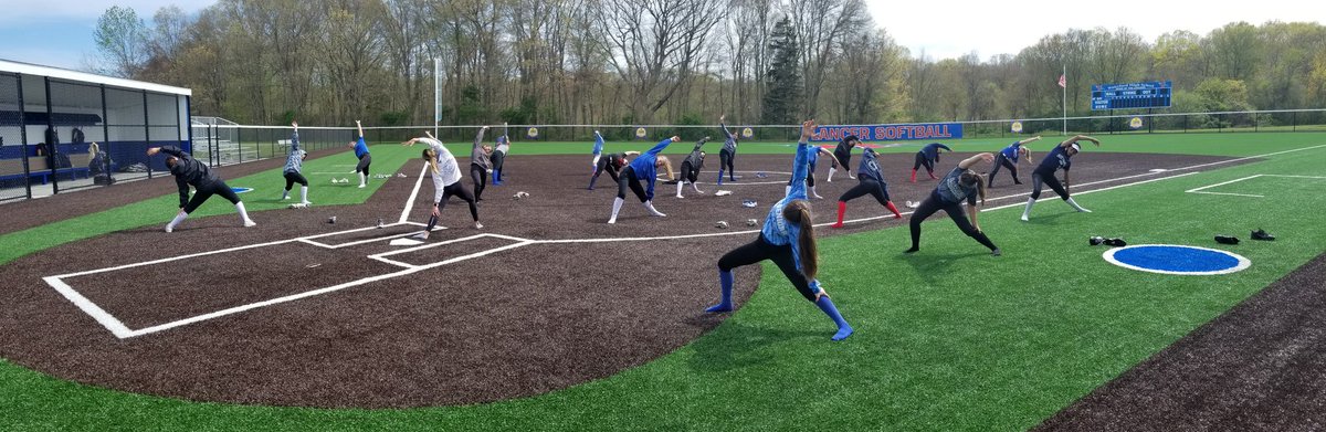 WTFDLANCERSOFT1's tweet photo. Nothing like 30 min of Yoga (Thanks Coach Livingston) before a long BP session, capped off w some pizza!
#doubleheaderready
#DominateTheDay
@lancer_sports1
@GoECCAthletics
@GameTimeCT https://t.co/nMc8Dq6cxO