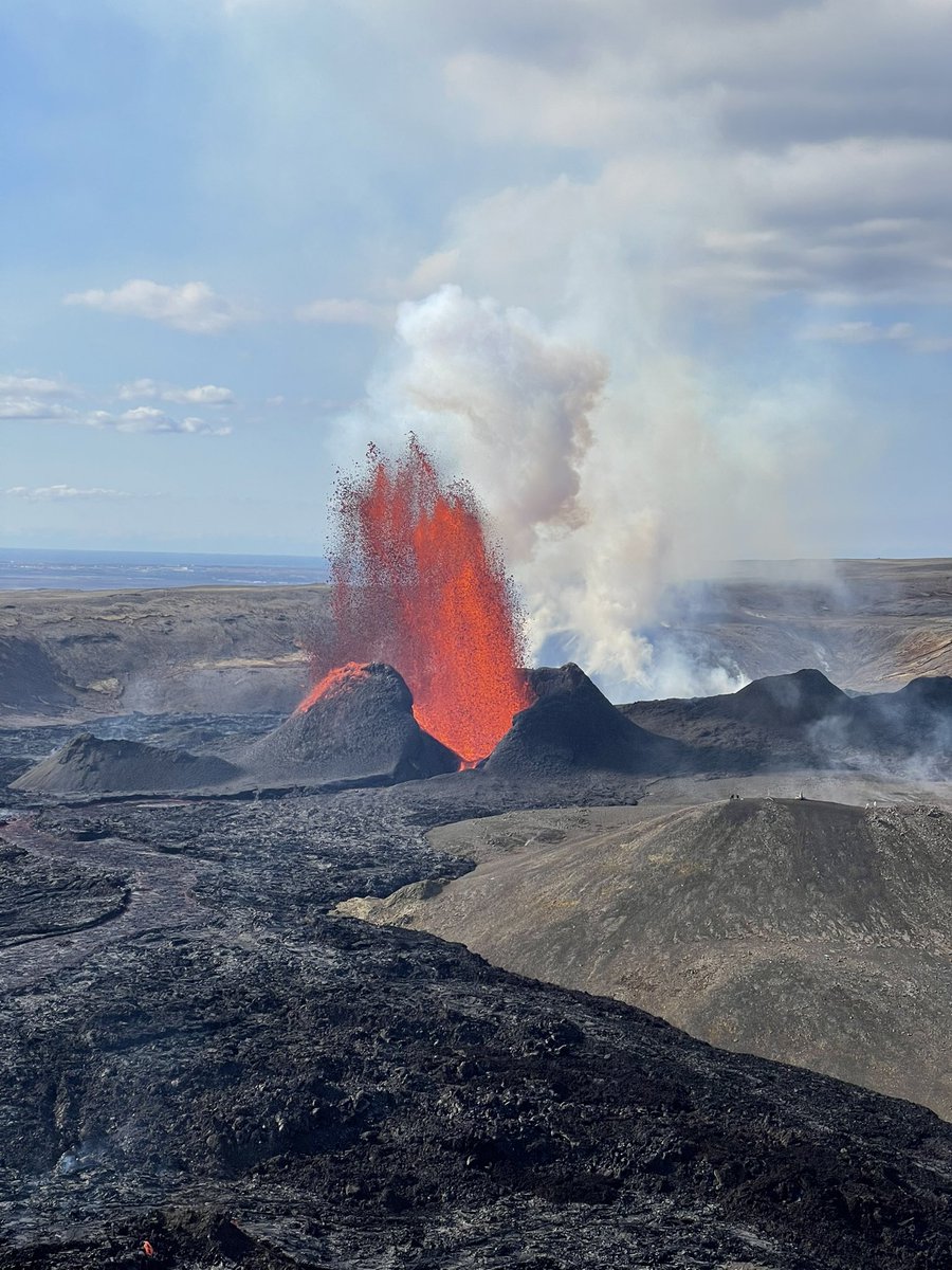 CCP_Galileo's tweet photo. A nice way of celebrating 3 years at @CCPGames – going on a helicopter tour to the volcano 🙌🙏🌋🚁 #ccplife https://t.co/OTPfEKdOUH