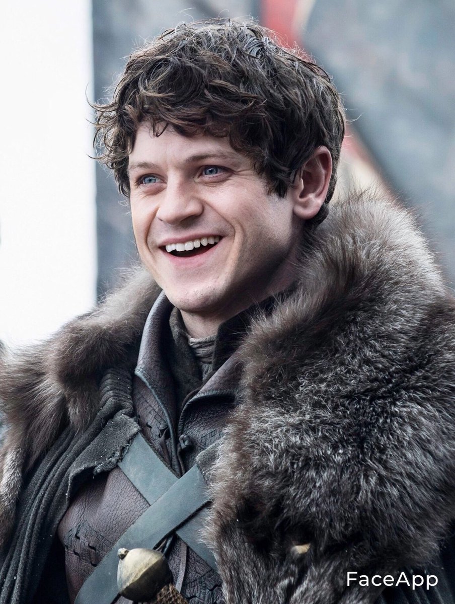 thread of game of thrones characters smiling using faceapp