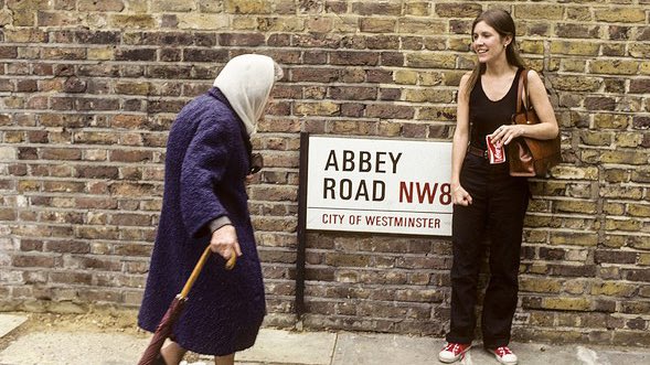 vadersanakin's tweet photo. carrie fisher in london (1979) https://t.co/tRWEW7VB7K