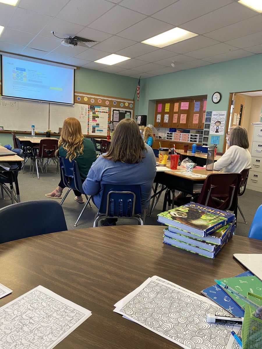 MhsdTechnology's tweet image. Our K-2 teachers are loving how great Seesaw is for our younger students AND how easy it is to integrate into Canvas! #mhsd193 #canvasintegration #letstacobouttech #seesaw