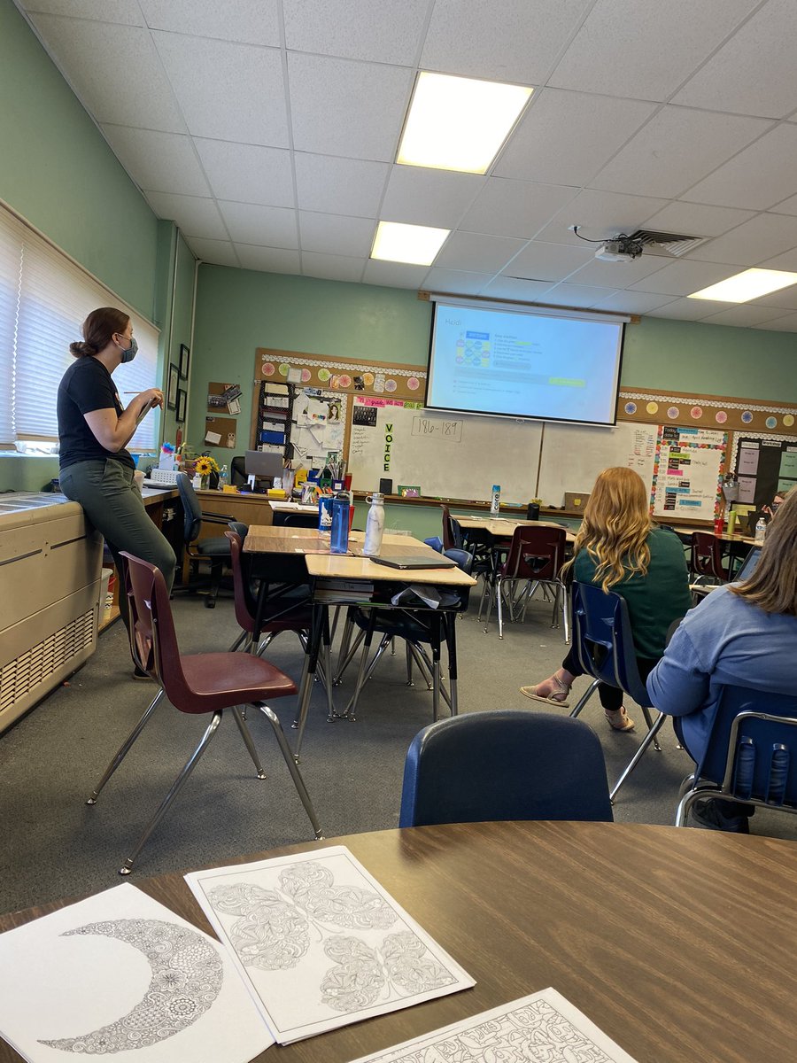 MhsdTechnology's tweet image. Our K-2 teachers are loving how great Seesaw is for our younger students AND how easy it is to integrate into Canvas! #mhsd193 #canvasintegration #letstacobouttech #seesaw