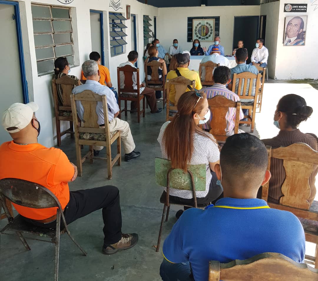 #07May Reunión y Juramentación del CEM San Cristóbal ✔️ seguimos ADelante.🇻🇪
@ADOrgTachira  <a href="/Adtachira1/">Adtachira</a>  <a href="/prospericarlos/">Carlos M. Prosperi</a>  <a href="/heribertoLabrad/">Heriberto Junior Labrador</a>