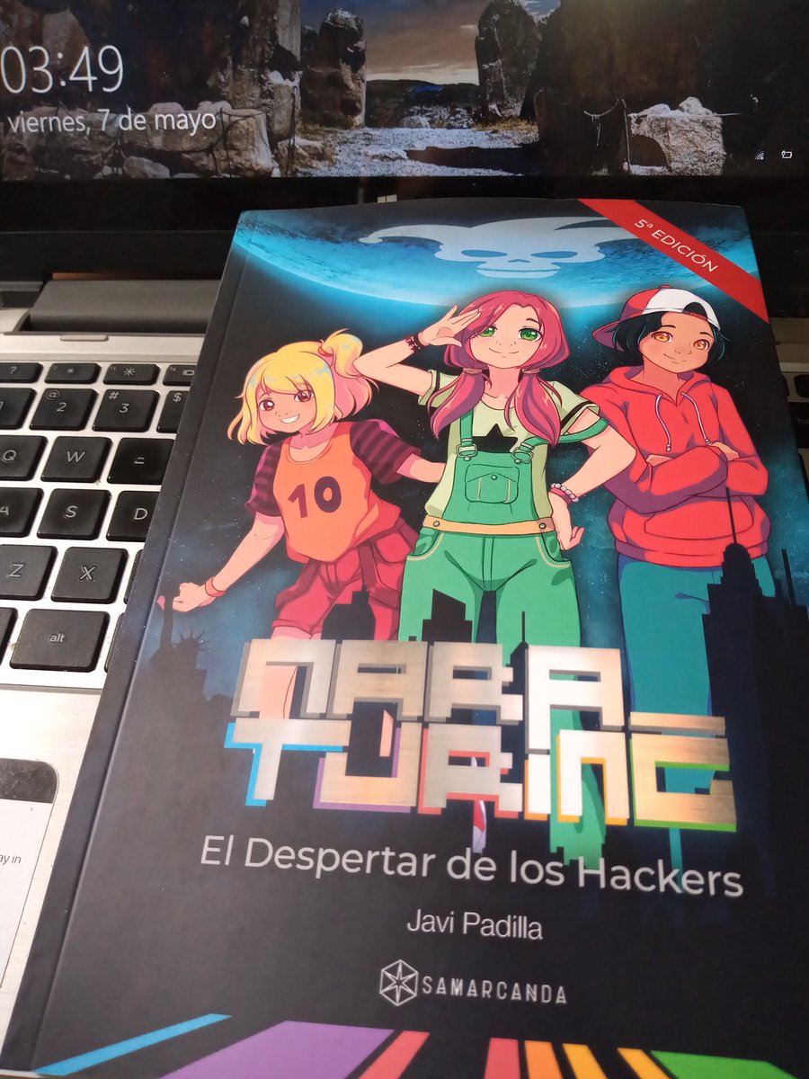 KarenRT07's tweet photo. Estoy que salto de la emoción 🎉🎊 Mi libro de @MaraTuring acaba de llegar.
#ITMx #MaraTuring #JaviPadilla https://t.co/6J6u11I0dp