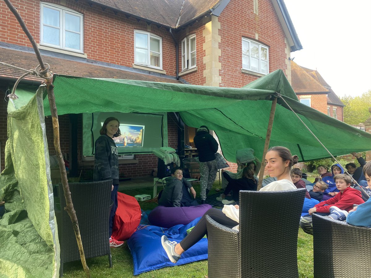 cpsboarding's tweet photo. What a great night for our Year 8 boarders for their Friday night social! It was lovely to see so many smiling faces as they enjoyed a very funny movie and pizza in Mr and Mrs Anderson’s garden under Mr Parks’s amazing, freshly built DIY gazebo! #clayesmoreprep #iloveboarding https://t.co/YZttzFr5i9