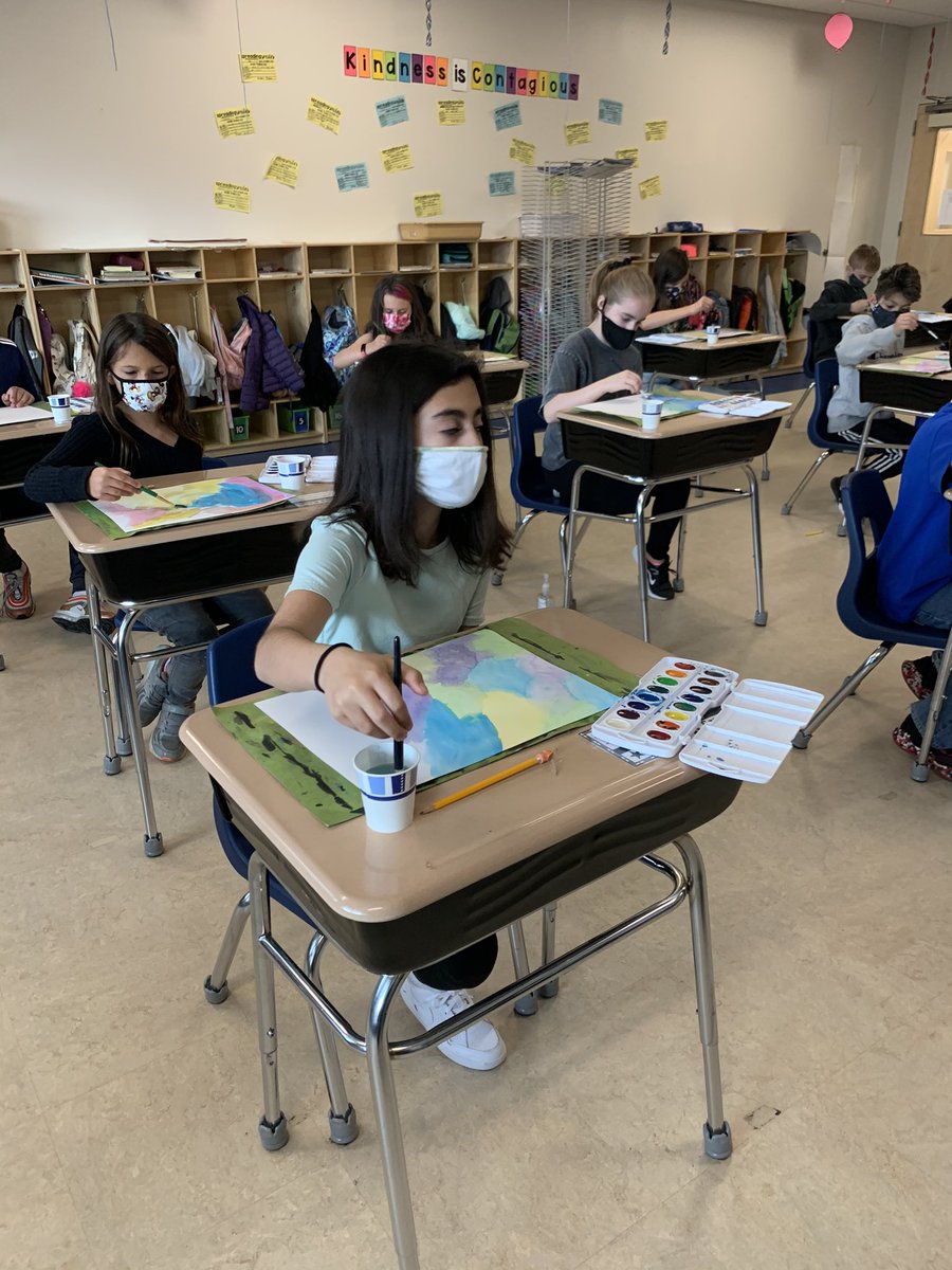 Miss_Lapadula's tweet photo. 4th graders are breaking out the watercolors this week! Stay tuned for our cut paper Notans ✂️ https://t.co/WSsTZc8TX6