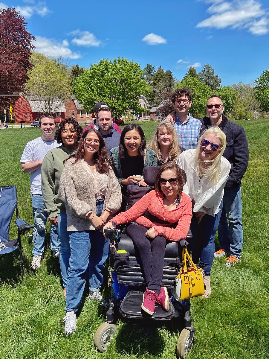 mirandacreative's tweet image. We're going back to FUN-damentals with team lunch on the green! This is the first time we have gathered since August for an afternoon of laughter and lawn games.  ♥️✨

#MirandaCreative #Made2Create #community #communitylove #MCMojo #CreativeCommunity