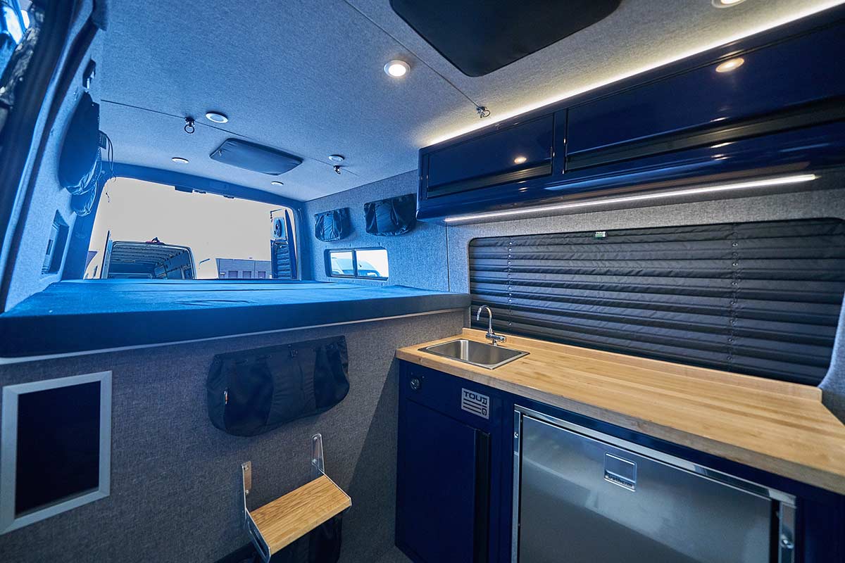 Adventurevanex1's tweet photo. Adventure Van Expo 2021-first show June 19-20th! - https://t.co/SvYJaxQgbH https://t.co/JnsKZd3Qy2