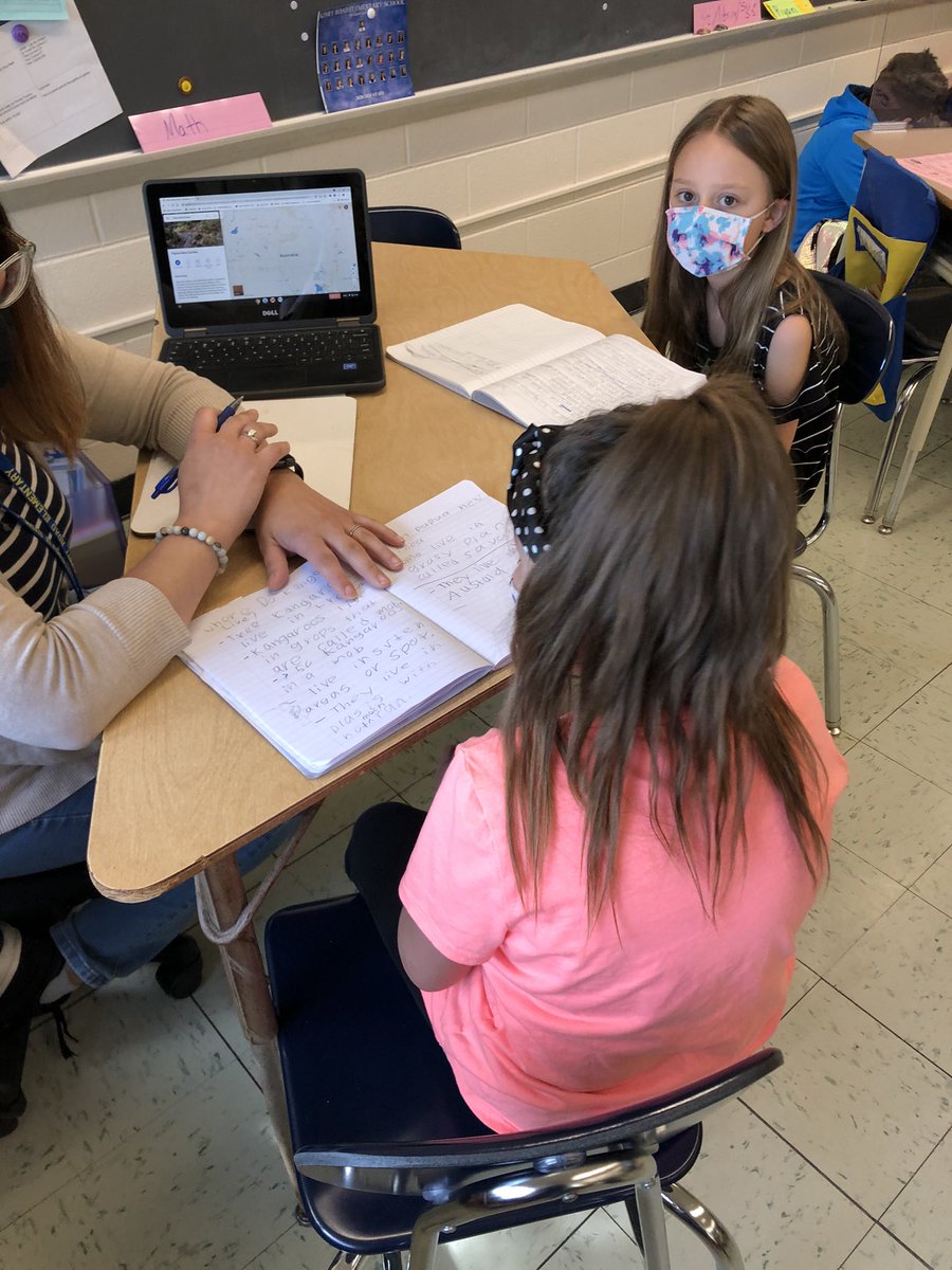 LRawlinDodge's tweet photo. Day 2 of research clubs! We developed our table of contents and started writing our chapters! @KRESLibrary @ajgerson https://t.co/juzKbIEiy7