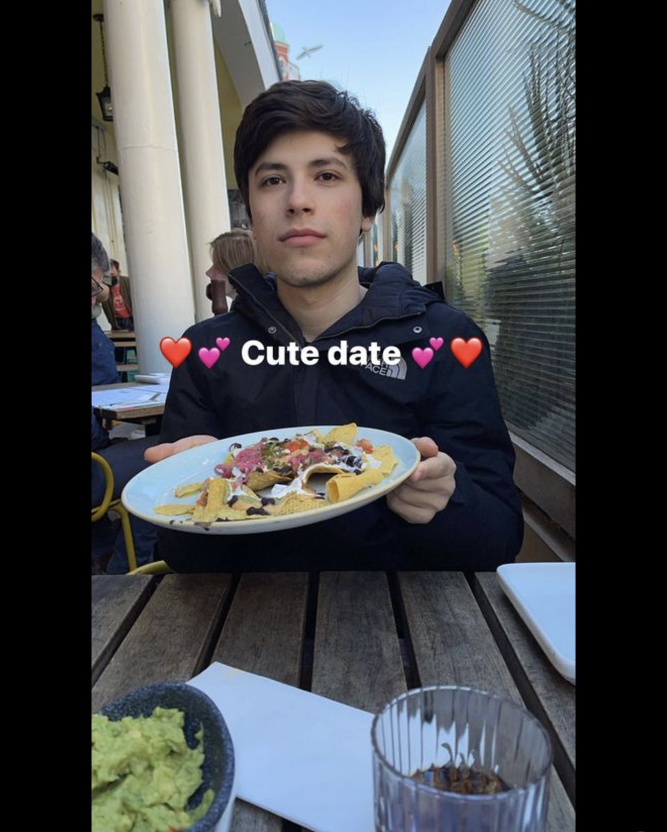 mfloraartlz's tweet photo. cute date #dream #dreamfanart #wilbur #dreamteam #dreamwastaken #digitalminecraft #minecraft #mc #minecraftfanart #drawthisinyourstyle #georgenotfoundfanart #georgenotfound #mcyt #minecraftyoutuber #dreamnotfoundfanart #george https://t.co/rEgQY9zl71