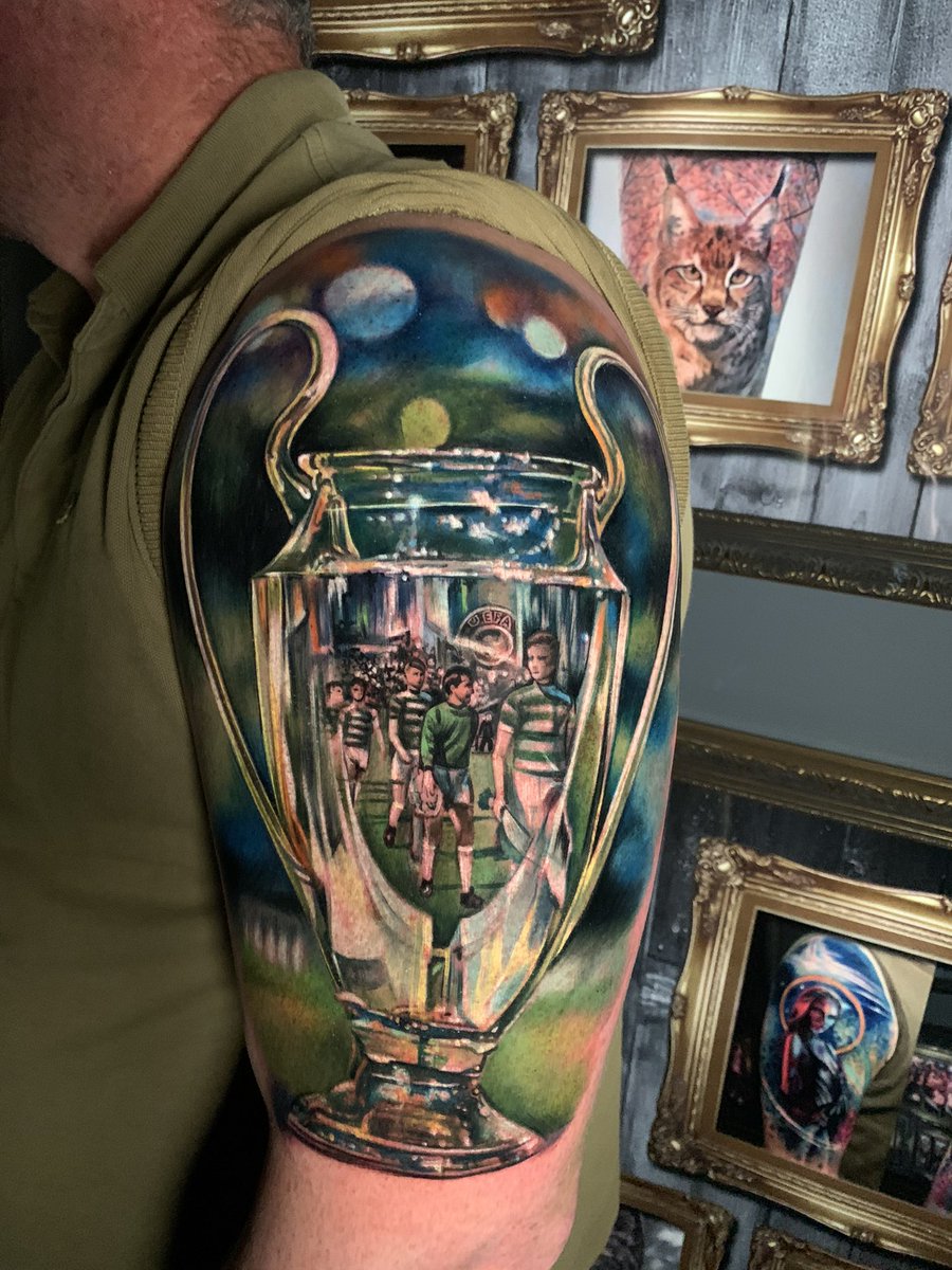One for the <a href="/CelticFC/">Celtic Football Club</a> fans. Competed by Ana at Redemption Tattoo Studio, Sheffield. Lisbon Lions 🇵🇹🦁