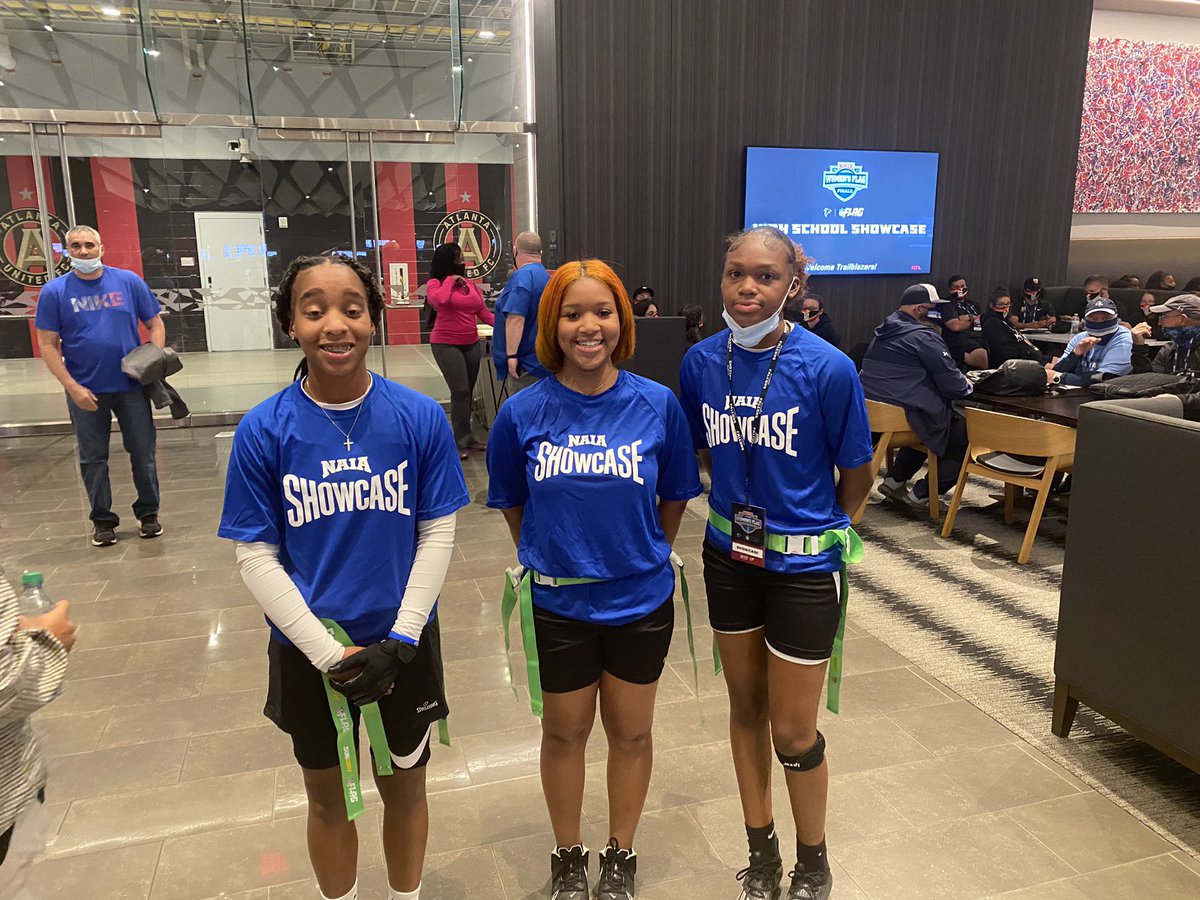 coach_moore_'s tweet photo. @vibinnwitari_ @shaythag0at_1 and @liyahheron  representing @osbcardinals at the NAIA showcase. @FMUFlag @UFTL_WFlagFb @NightHawksWFlag @STU_WFlagFB @webberflagfoot1 @MidlandU_WFlag https://t.co/AN5Md5nGZR