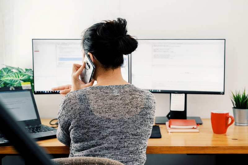 This is why you should consider a dedicated circuit for your home office: 4starelectric.com/electricity-su…