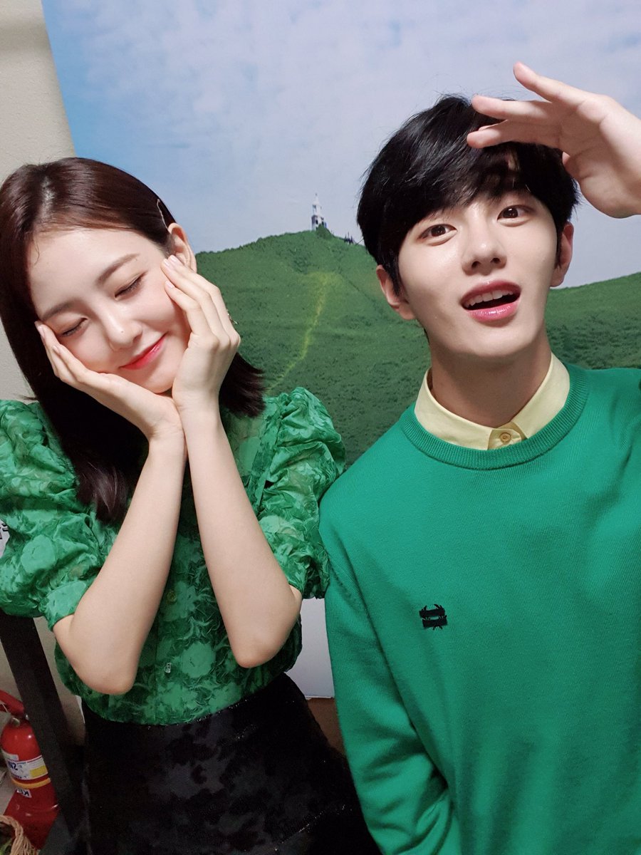 thinkabtbomin's tweet photo. bomin of the day ft yeeun https://t.co/704iiS2LcT
